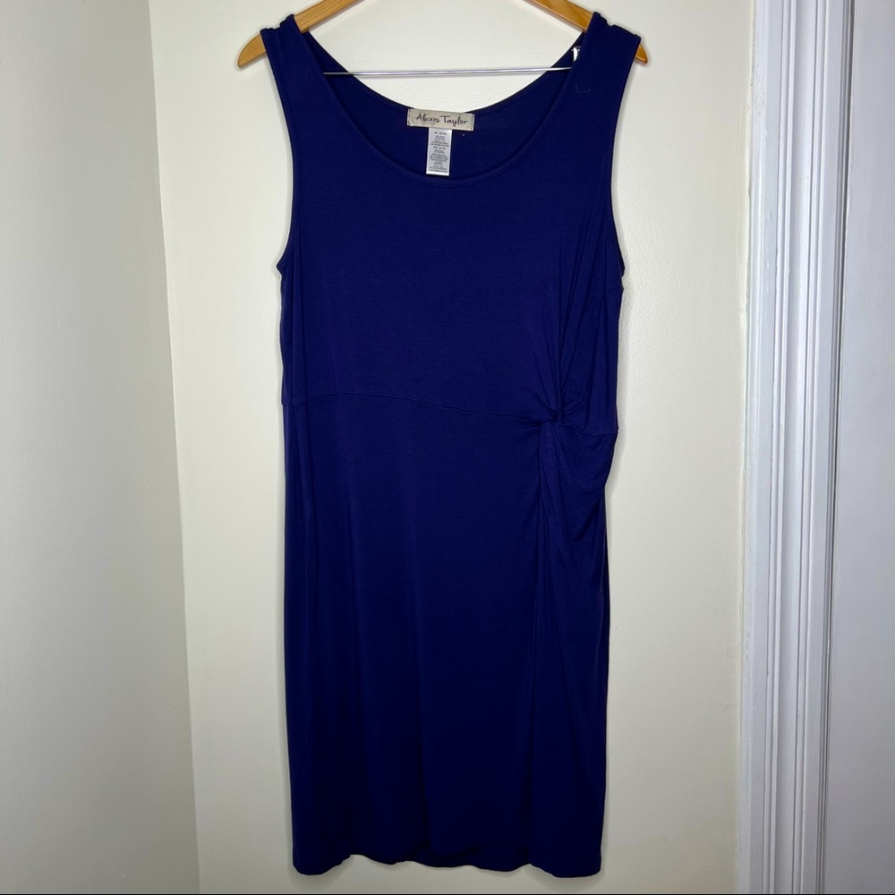 Alexis Taylor Sleeveless Rayon Dress With knot detail Size XL Made in the USA